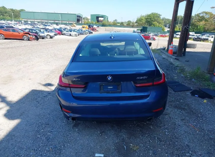 2022 BMW 330i Used VIN 3MW5R7J00N8C44986 – photo 11