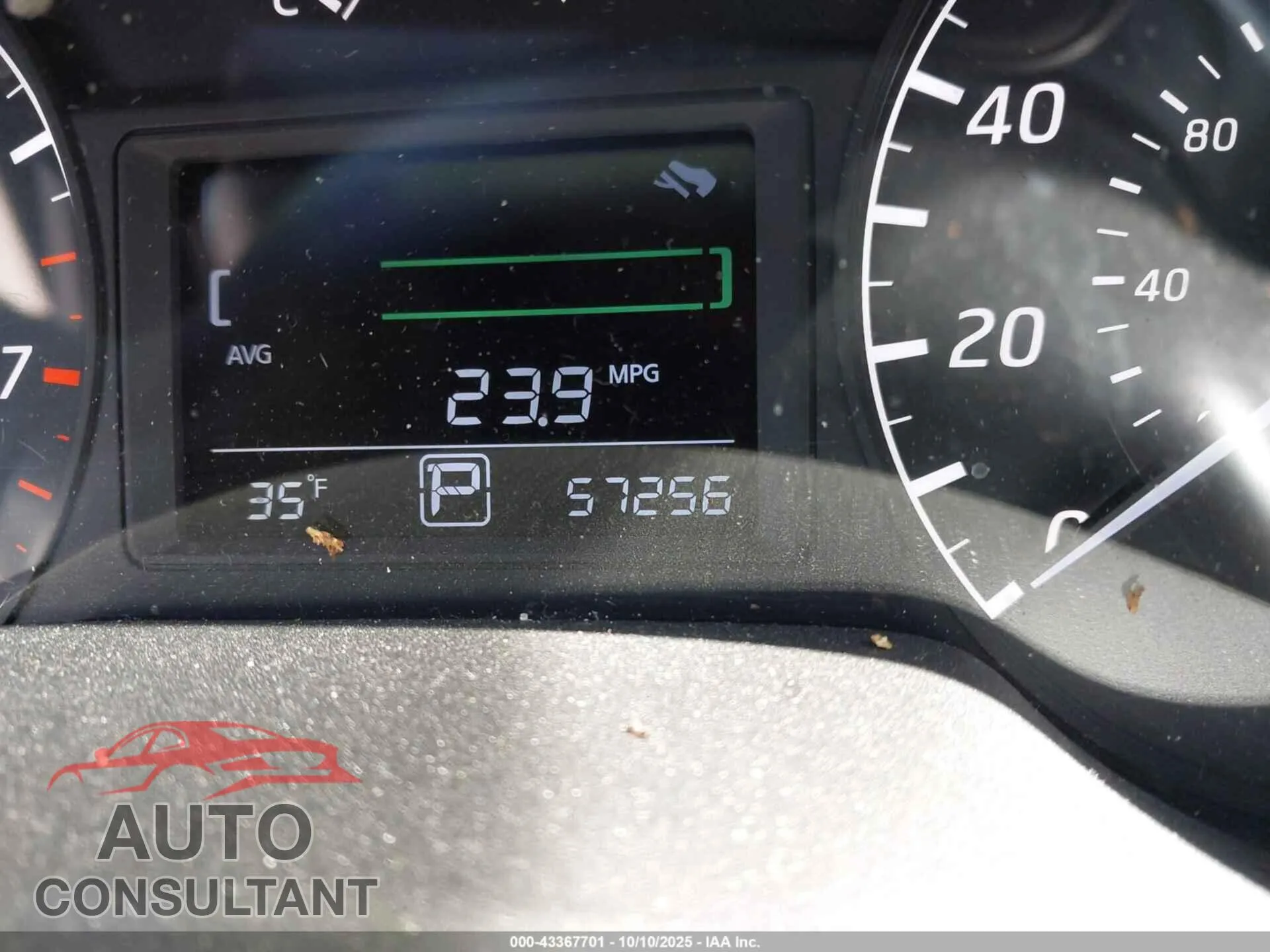 2016 NISSAN SENTRA Damaged VIN 3N1AB7AP0GL681585 – exterior detail