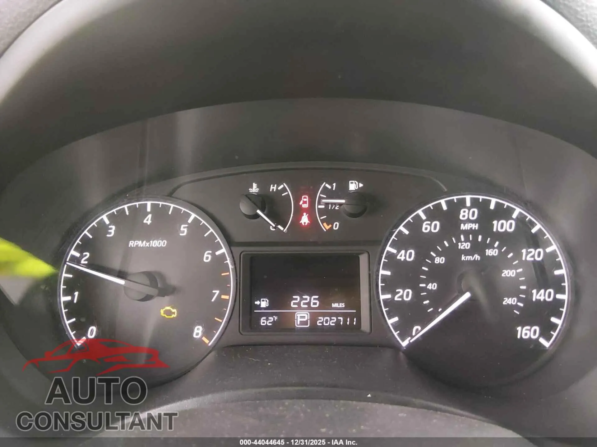2014 NISSAN SENTRA Damaged VIN 3N1AB7AP8EL686398 – exterior detail
