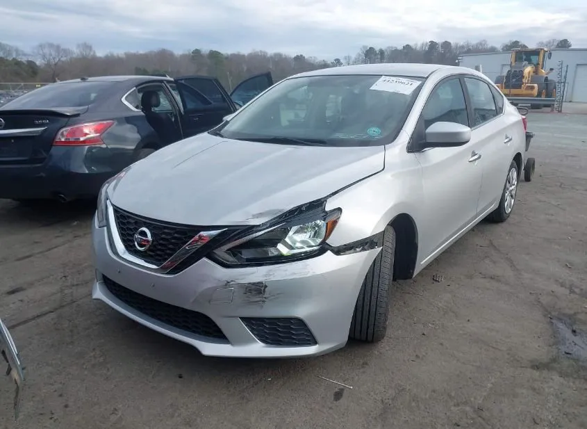 2017 NISSAN Sentra Used VIN 3N1AB7AP8HY306421 – trunk area 2017 NISSAN Sentra Used VIN 3N1AB7AP8HY306421 – trunk area