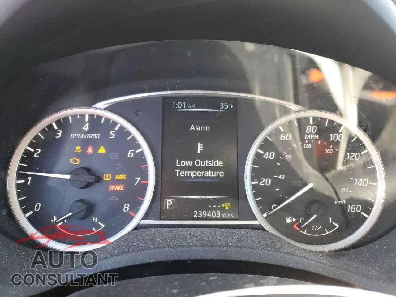 2017 NISSAN SENTRA Damaged VIN 3N1AB7AP9HY252806 – trunk area