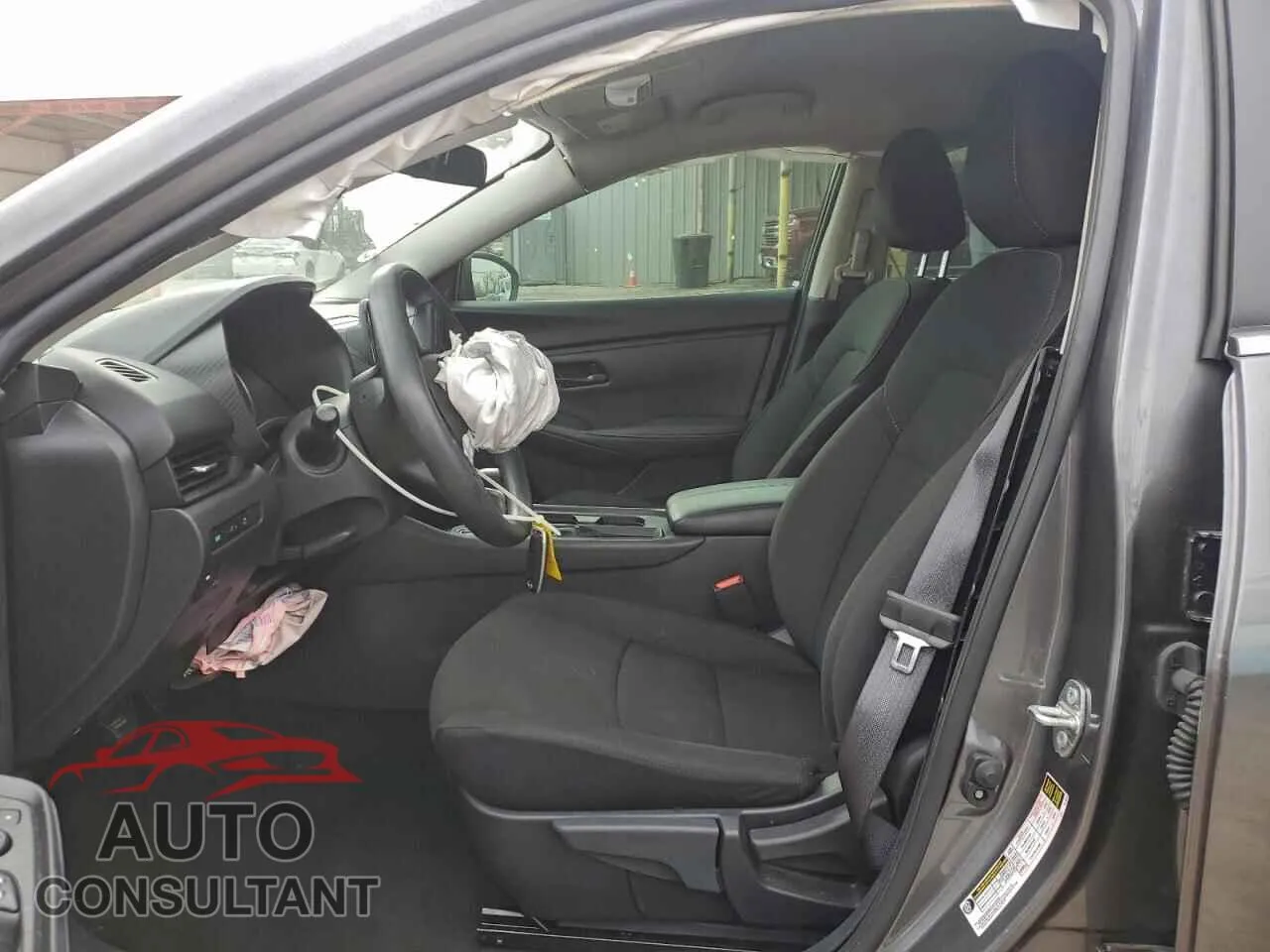 2025 NISSAN SENTRA Damaged VIN 3N1AB8BV2SY250793 – exterior detail