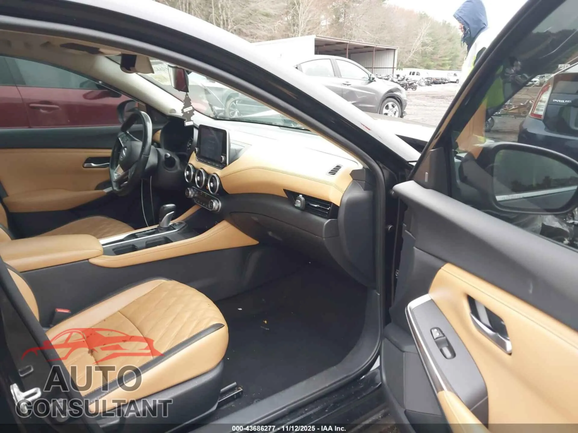 2020 NISSAN SENTRA Damaged VIN 3N1AB8CV1LY268279 – interior seats 2020 NISSAN SENTRA Damaged VIN 3N1AB8CV1LY268279 – interior seats