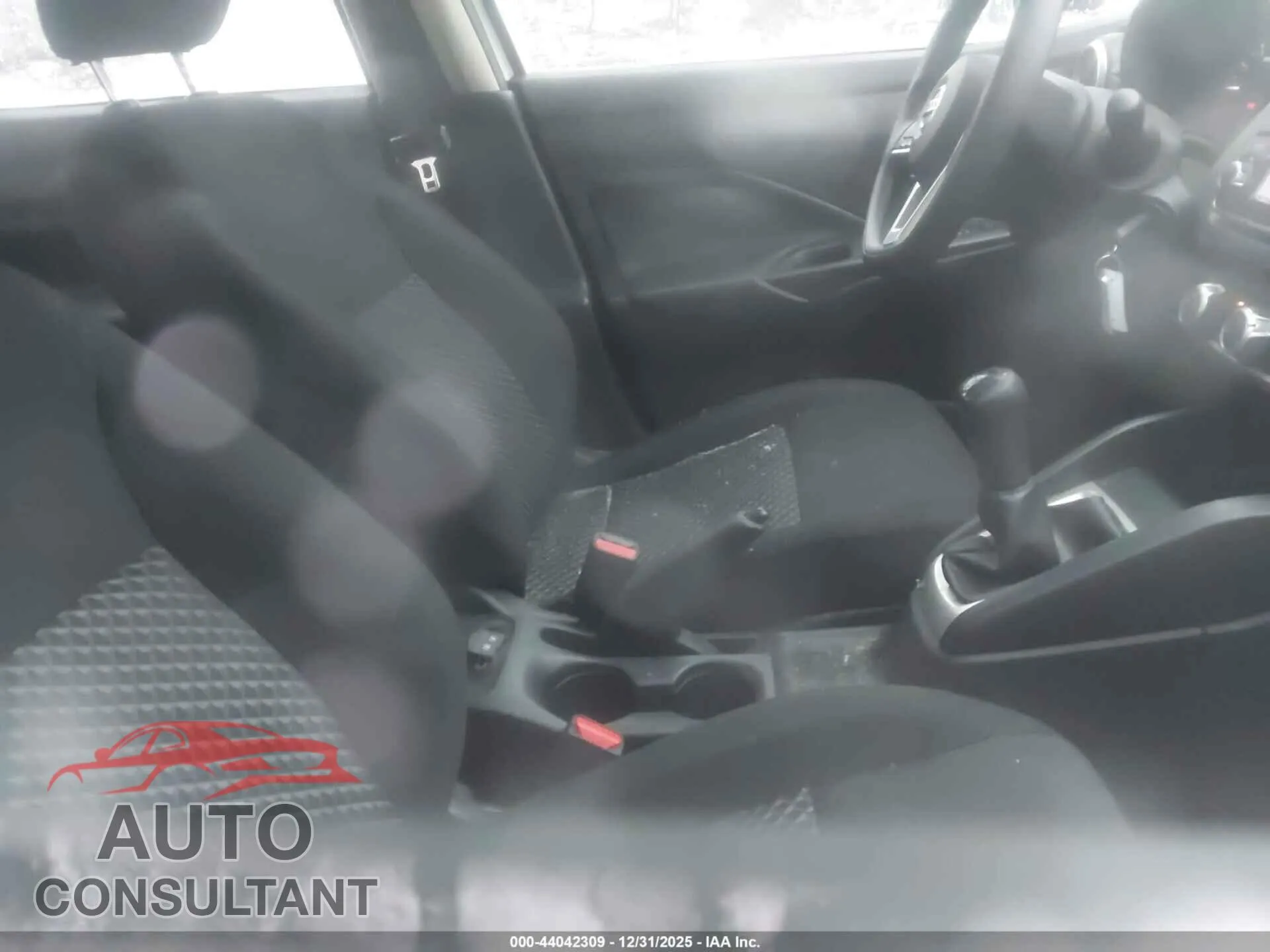 2022 NISSAN VERSA Damaged VIN 3N1CN8BV5NL832159 – interior seats