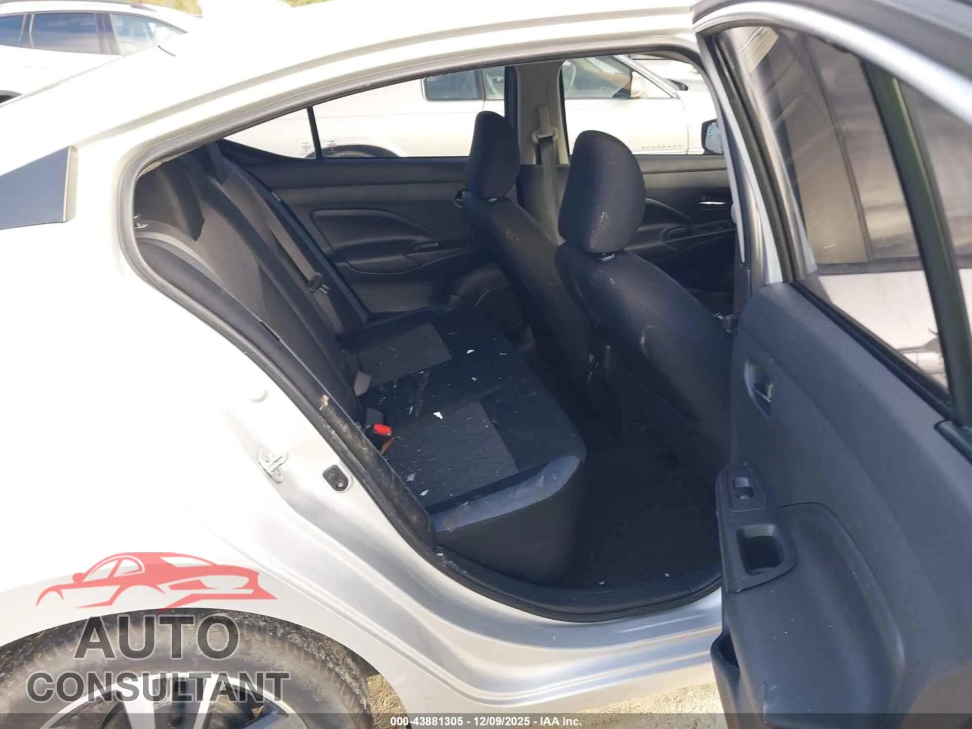 2023 NISSAN VERSA Damaged VIN 3N1CN8EV3PL850867 – undercarriage