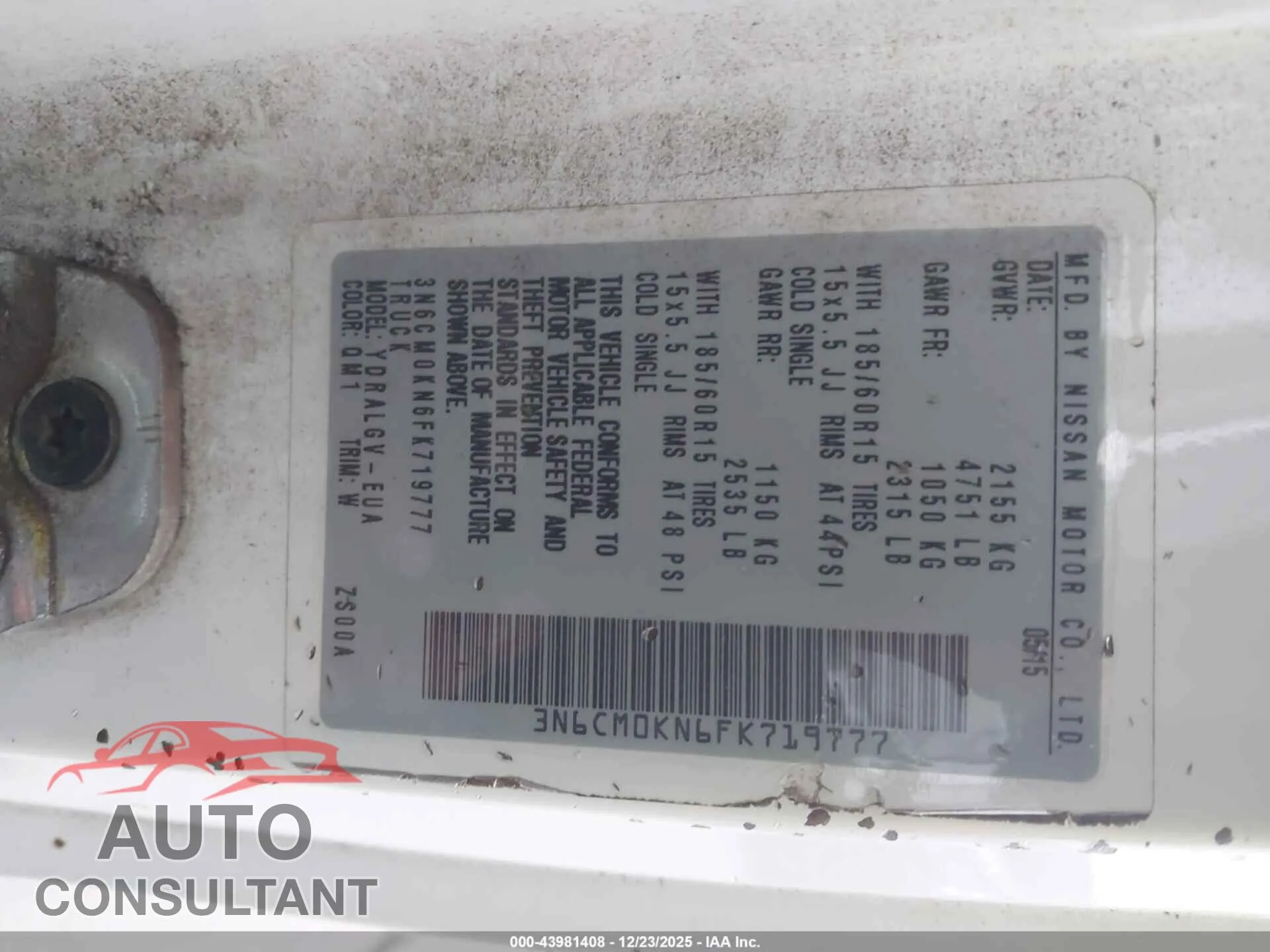 2015 NISSAN NV200 Damaged VIN 3N6CM0KN6FK719777 – trunk area