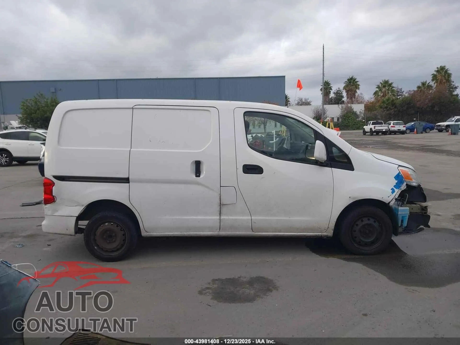 2015 NISSAN NV200 Damaged VIN 3N6CM0KN6FK719777 – photo 14
