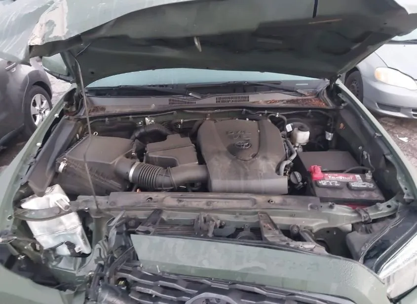 2022 TOYOTA Tacoma Used VIN 3TMBZ5DN4NM034674 – interior seats