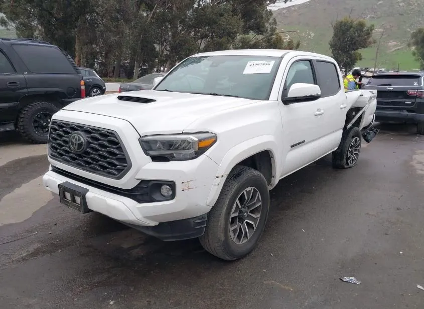 2021 TOYOTA Tacoma Used VIN 3TMBZ5DN9MM031848 – rear exterior