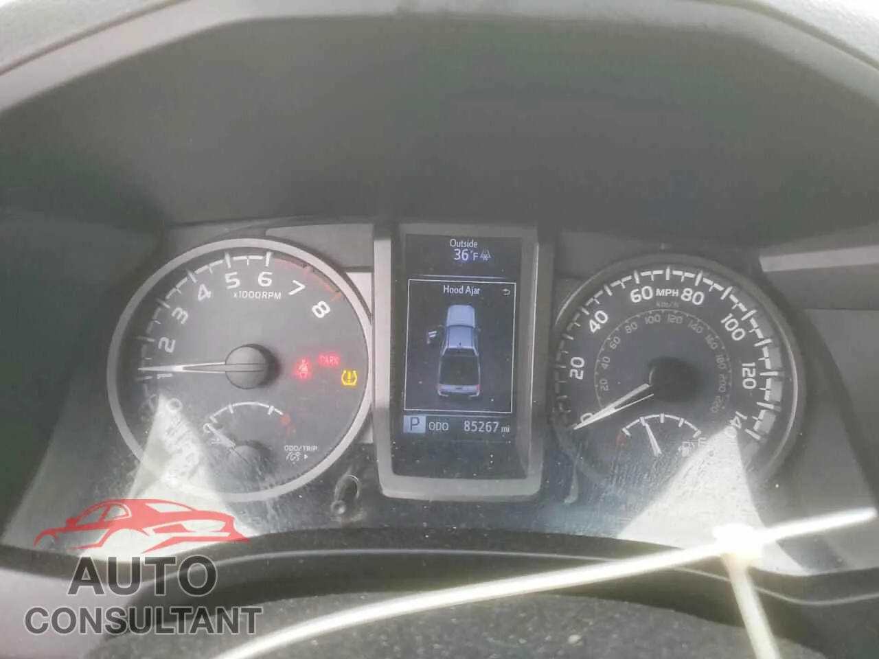 2019 TOYOTA TACOMA Damaged VIN 3TMDZ5BN1KM074038 – trunk area