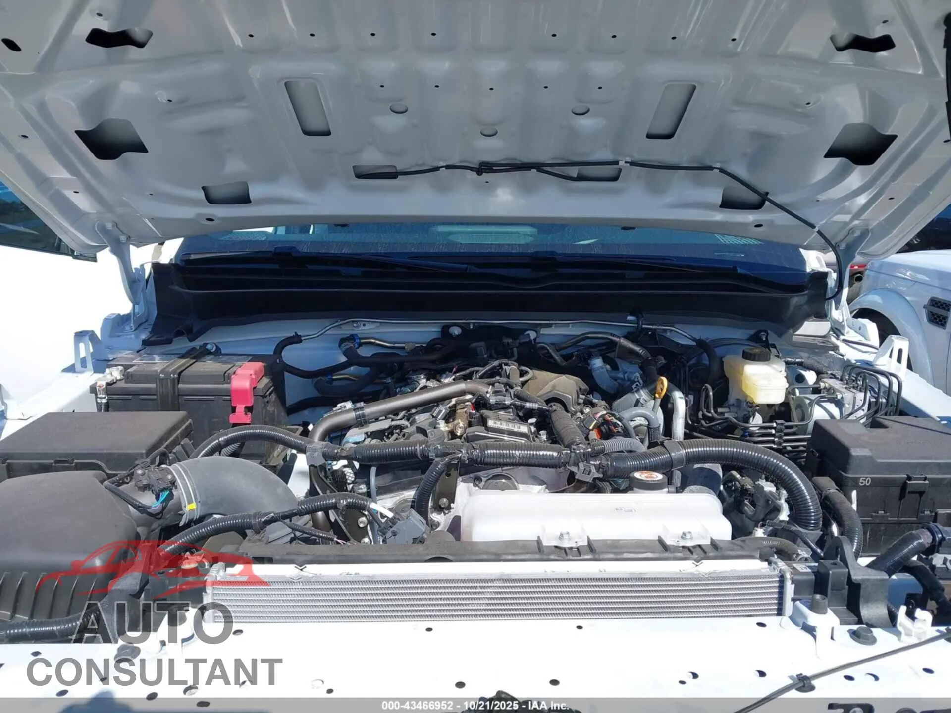 2025 TOYOTA TACOMA Damaged VIN 3TYKD5HN1ST026279 – odometer reading