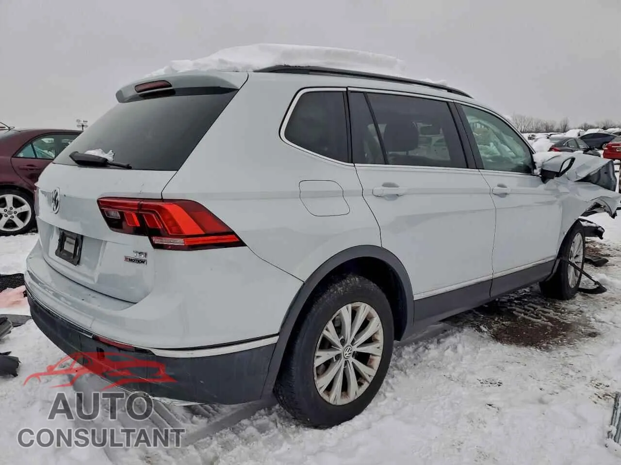 2018 VOLKSWAGEN TIGUAN Damaged VIN 3VV2B7AX5JM157837 – side profile