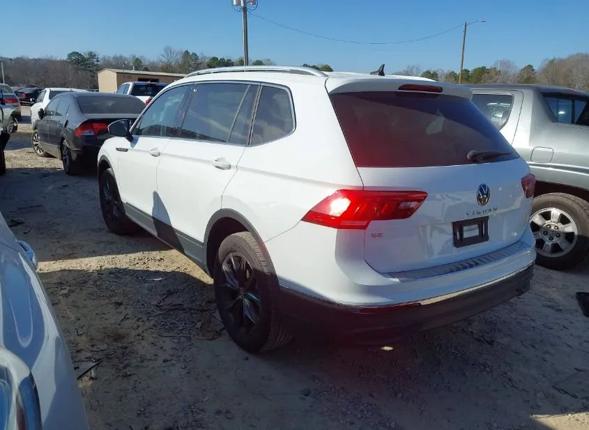 2022 VOLKSWAGEN Tiguan Used VIN 3VV3B7AX0NM177942 – side profile 2022 VOLKSWAGEN Tiguan Used VIN 3VV3B7AX0NM177942 – side profile