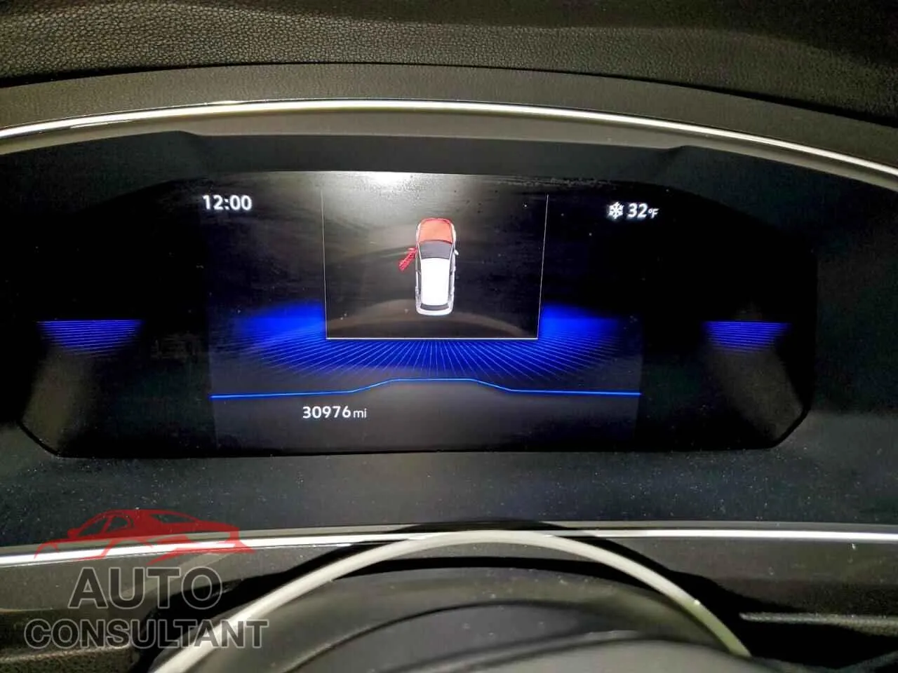 2024 VOLKSWAGEN TIGUAN Used VIN 3VV3B7AX7RM204320 – trunk area