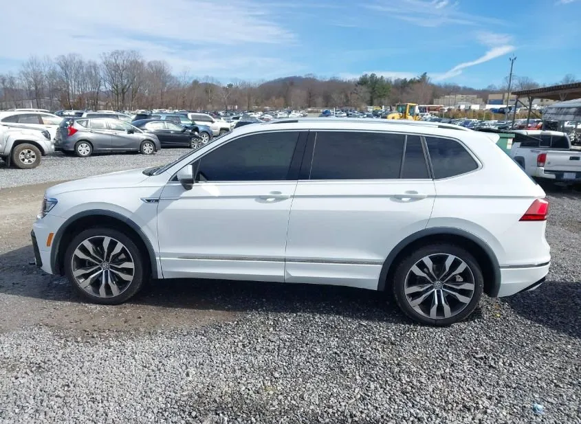 2020 VOLKSWAGEN Tiguan Used VIN 3VV4B7AX1LM022723 – side profile