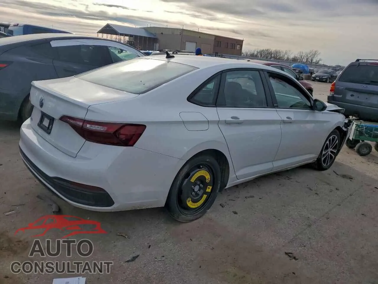 2024 VOLKSWAGEN JETTA Damaged VIN 3VWBM7BU1RM051536 – side profile