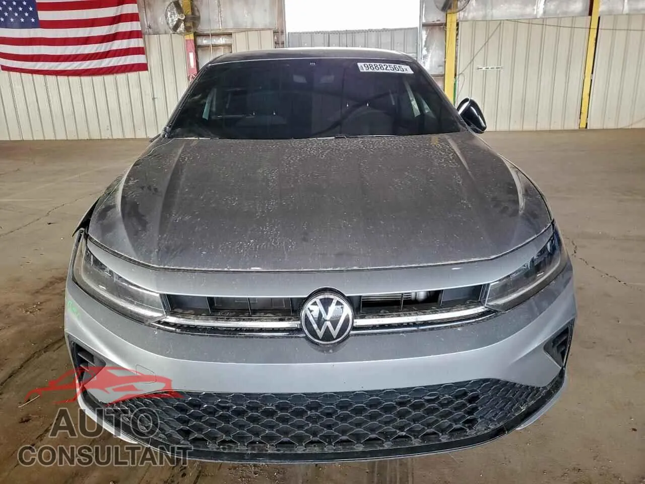 2025 VOLKSWAGEN JETTA Damaged VIN 3VWBX7BU4SM056047 – interior seats