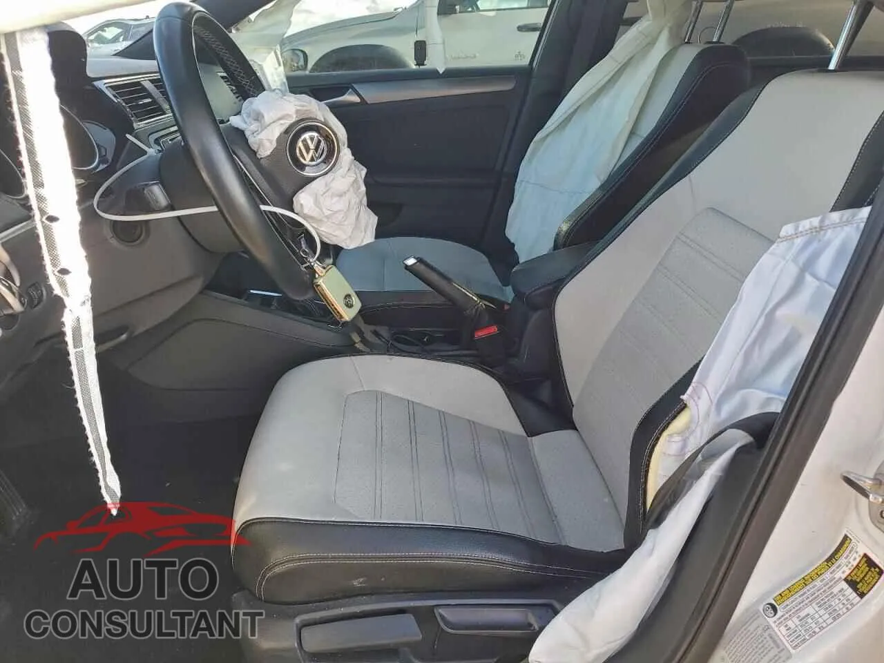 2016 VOLKSWAGEN JETTA Damaged VIN 3VWD17AJ1GM399097 – exterior detail 2016 VOLKSWAGEN JETTA Damaged VIN 3VWD17AJ1GM399097 – exterior detail