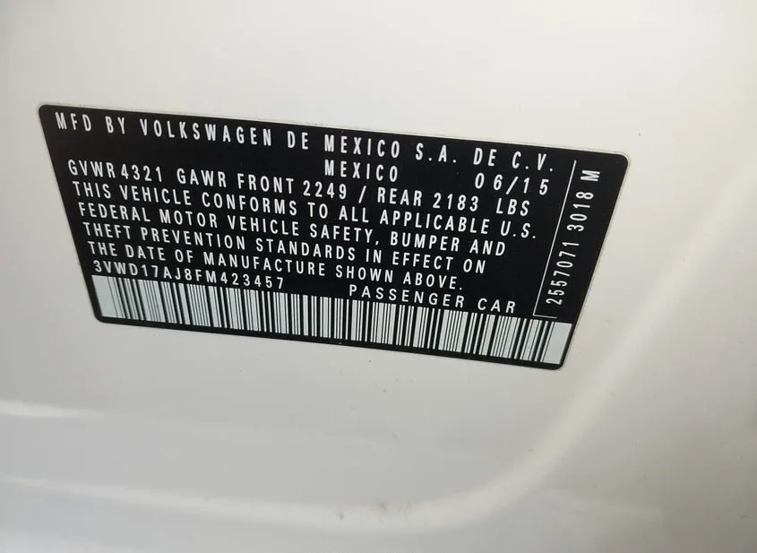 2015 VOLKSWAGEN Jetta Used VIN 3VWD17AJ8FM423457 – engine bay
