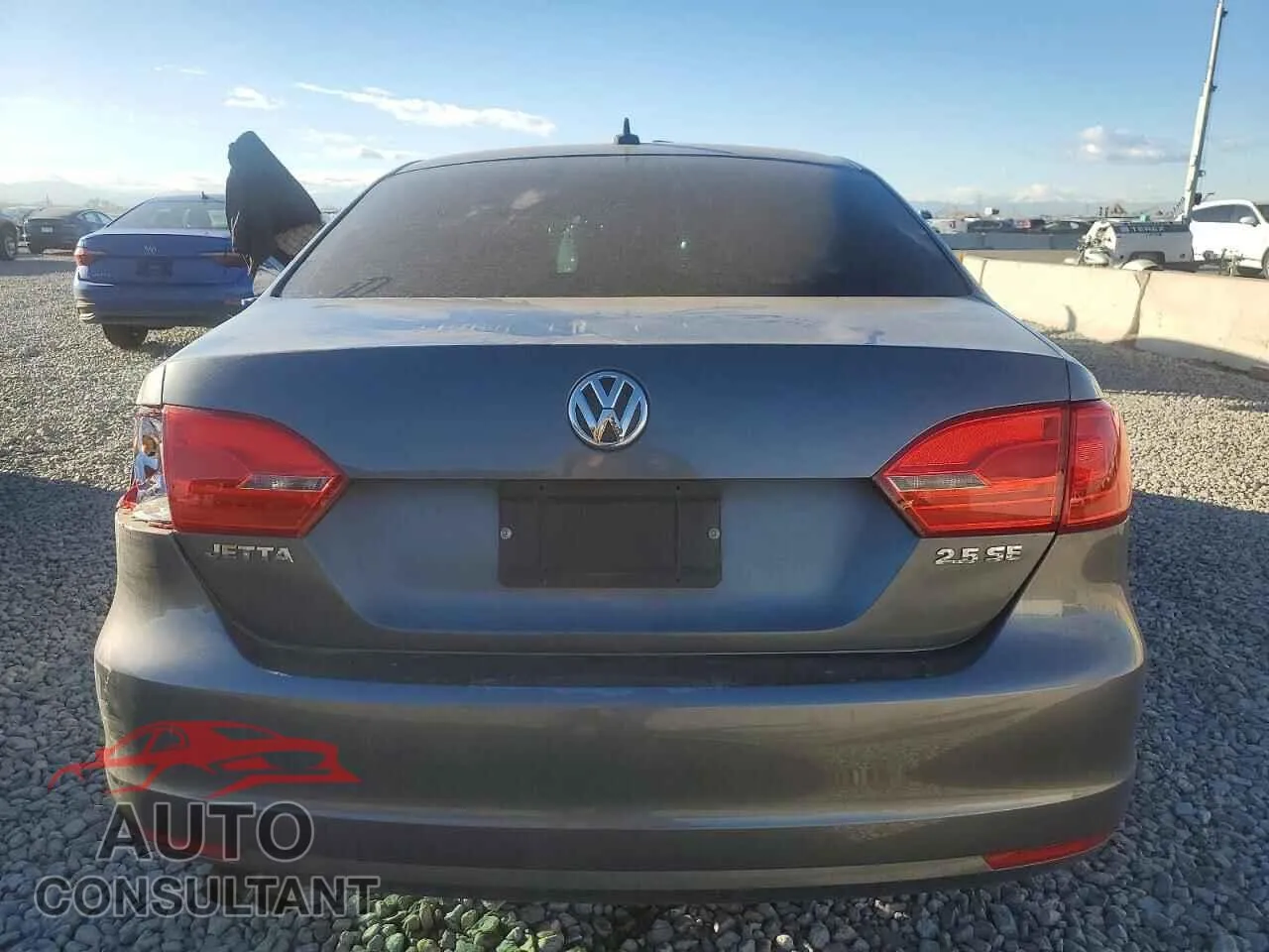 2011 VOLKSWAGEN JETTA Damaged VIN 3VWDZ7AJ0BM306538 – engine bay