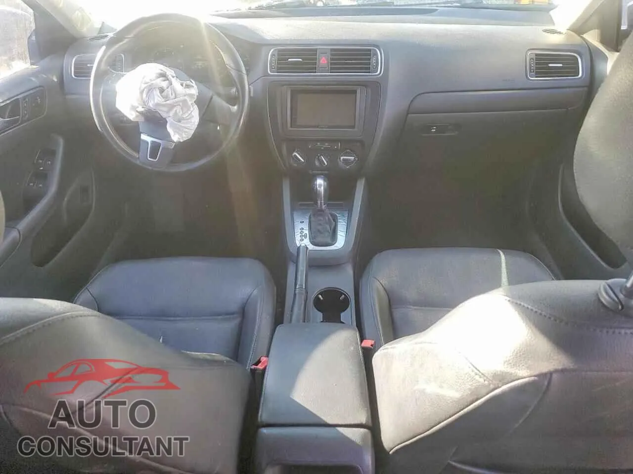2011 VOLKSWAGEN JETTA Damaged VIN 3VWDZ7AJ0BM306538 – undercarriage
