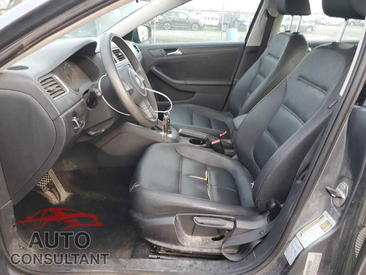 2011 VOLKSWAGEN JETTA Damaged VIN 3VWDZ7AJ4BM041896 – exterior detail 2011 VOLKSWAGEN JETTA Damaged VIN 3VWDZ7AJ4BM041896 – exterior detail