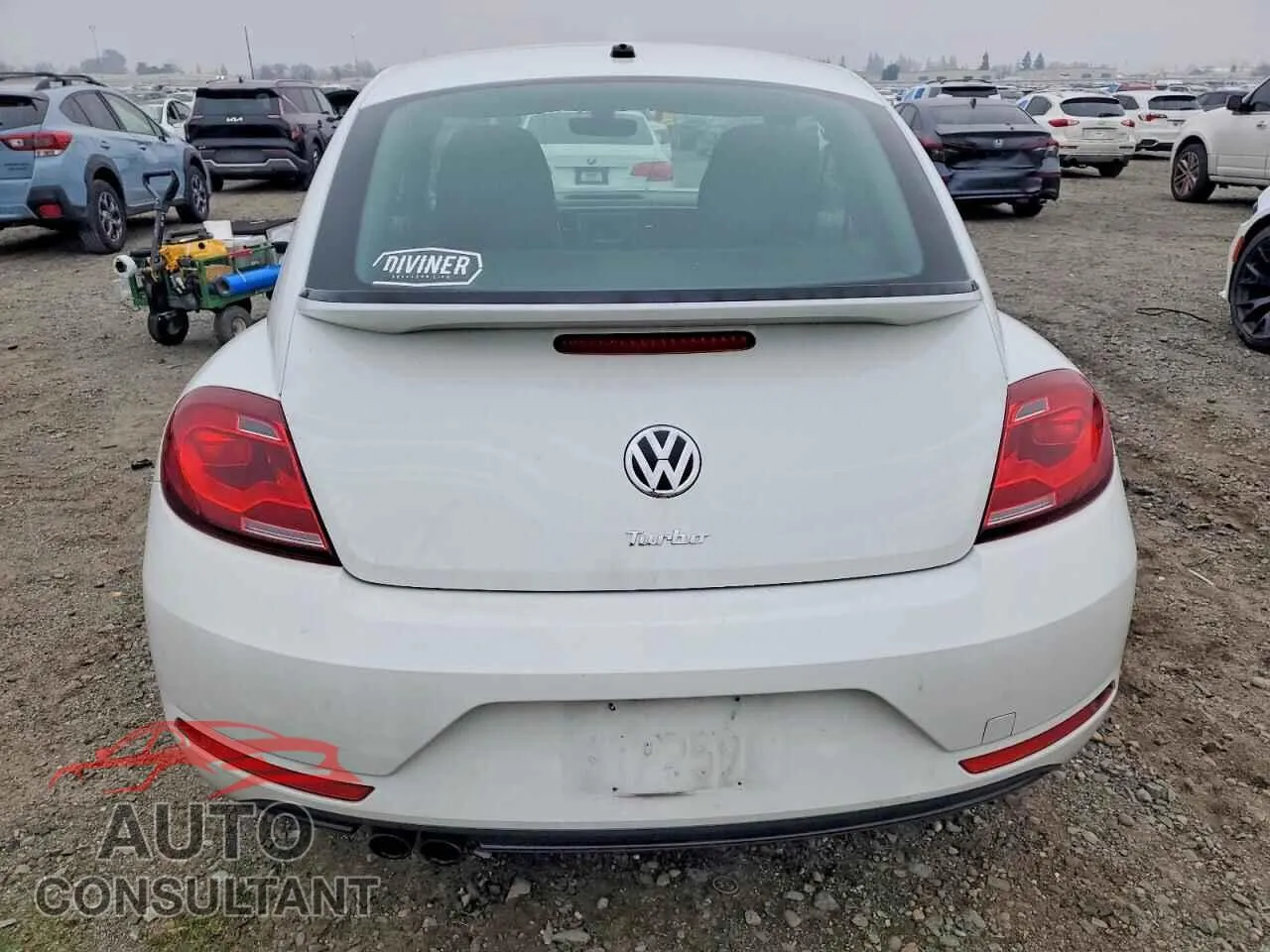 2017 VOLKSWAGEN BEETLE Damaged VIN 3VWF17ATXHM607392 – engine bay 2017 VOLKSWAGEN BEETLE Damaged VIN 3VWF17ATXHM607392 – engine bay