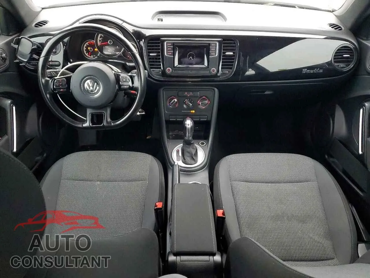 2017 VOLKSWAGEN BEETLE Damaged VIN 3VWF17ATXHM607392 – undercarriage 2017 VOLKSWAGEN BEETLE Damaged VIN 3VWF17ATXHM607392 – undercarriage