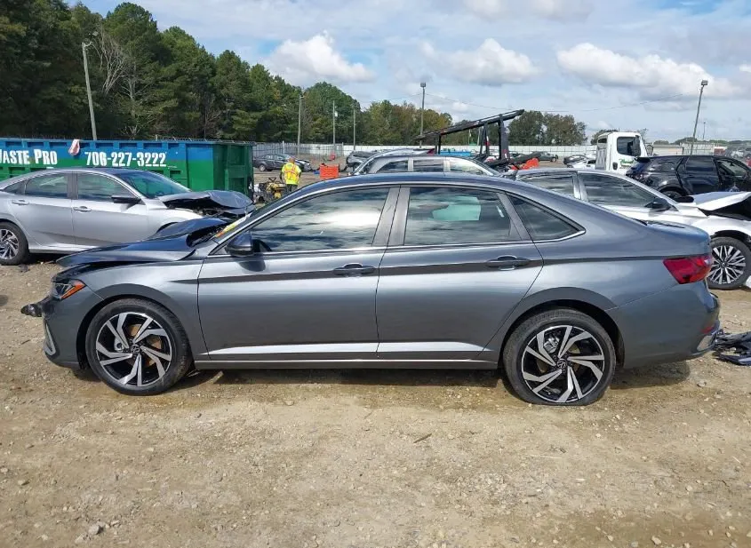 2025 VOLKSWAGEN Jetta Used VIN 3VWGX7BU1SM081090 – photo 13