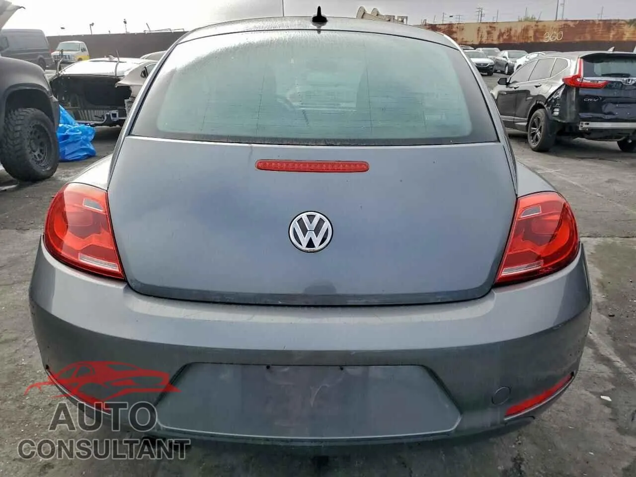 2012 VOLKSWAGEN BEETLE Damaged VIN 3VWJP7AT9CM651093 – engine bay