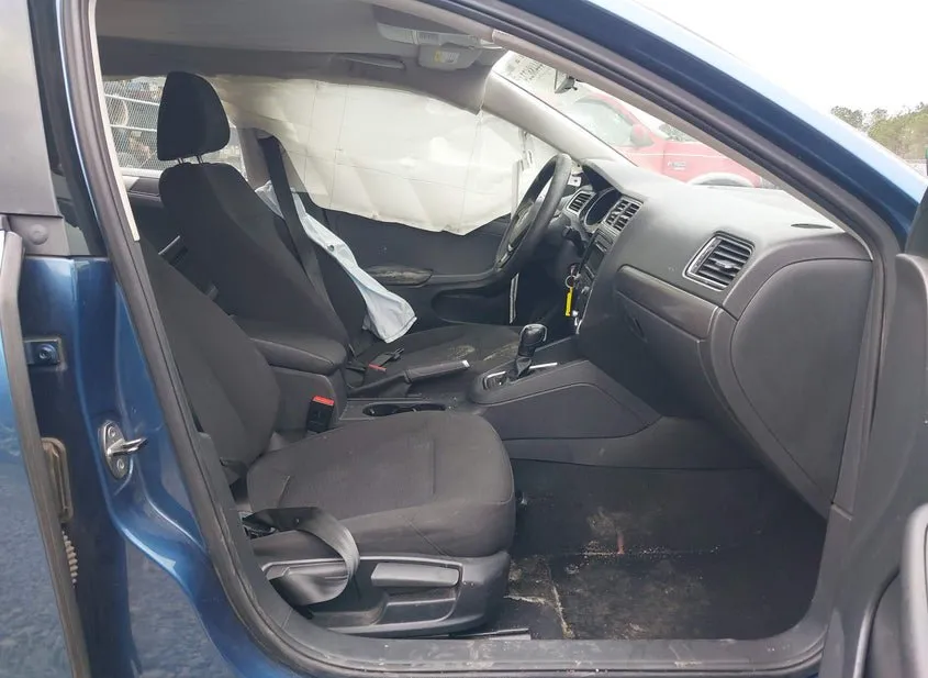 2015 VOLKSWAGEN Jetta Used VIN 3VWLA7AJ3FM210119 – interior seats