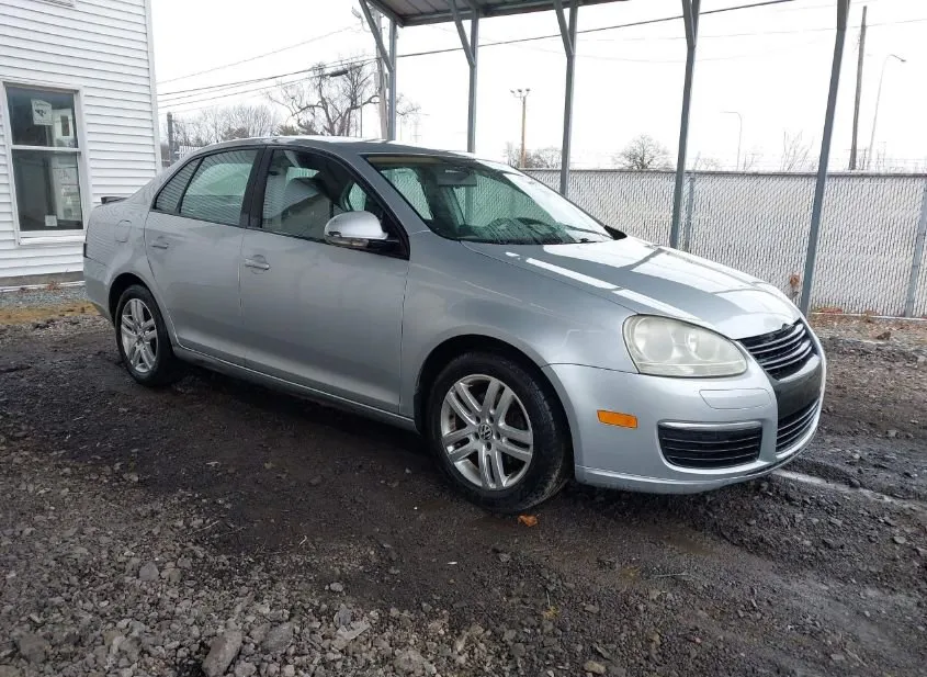 2005 VOLKSWAGEN Jetta Used VIN 3VWPF71K75M629942 – side profile