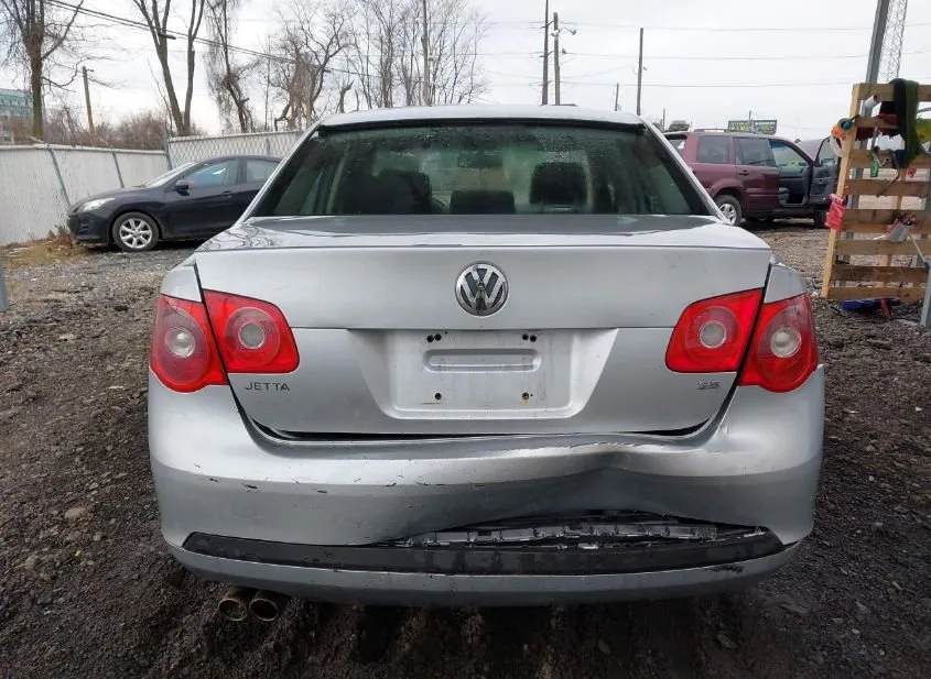 2005 VOLKSWAGEN Jetta Used VIN 3VWPF71K75M629942 – photo 15