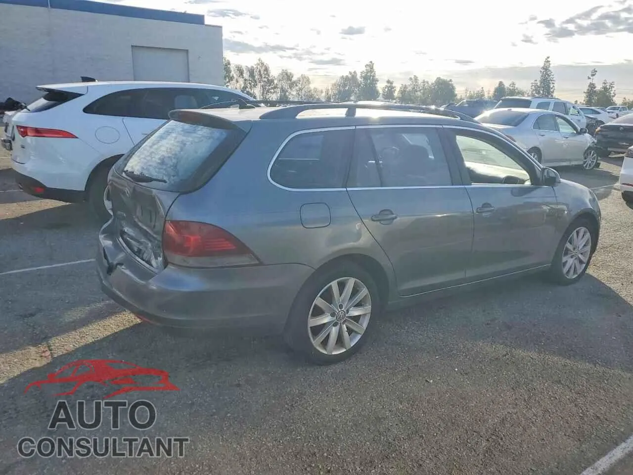 2010 VOLKSWAGEN JETTA Damaged VIN 3VWPZ7AJ6AM688294 – side profile
