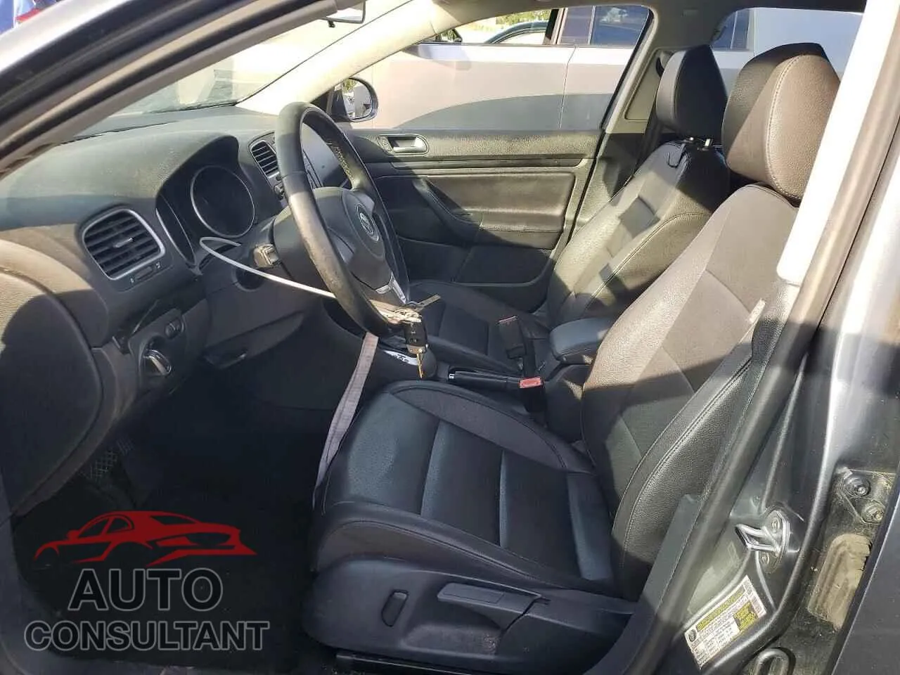2010 VOLKSWAGEN JETTA Damaged VIN 3VWPZ7AJ6AM688294 – exterior detail