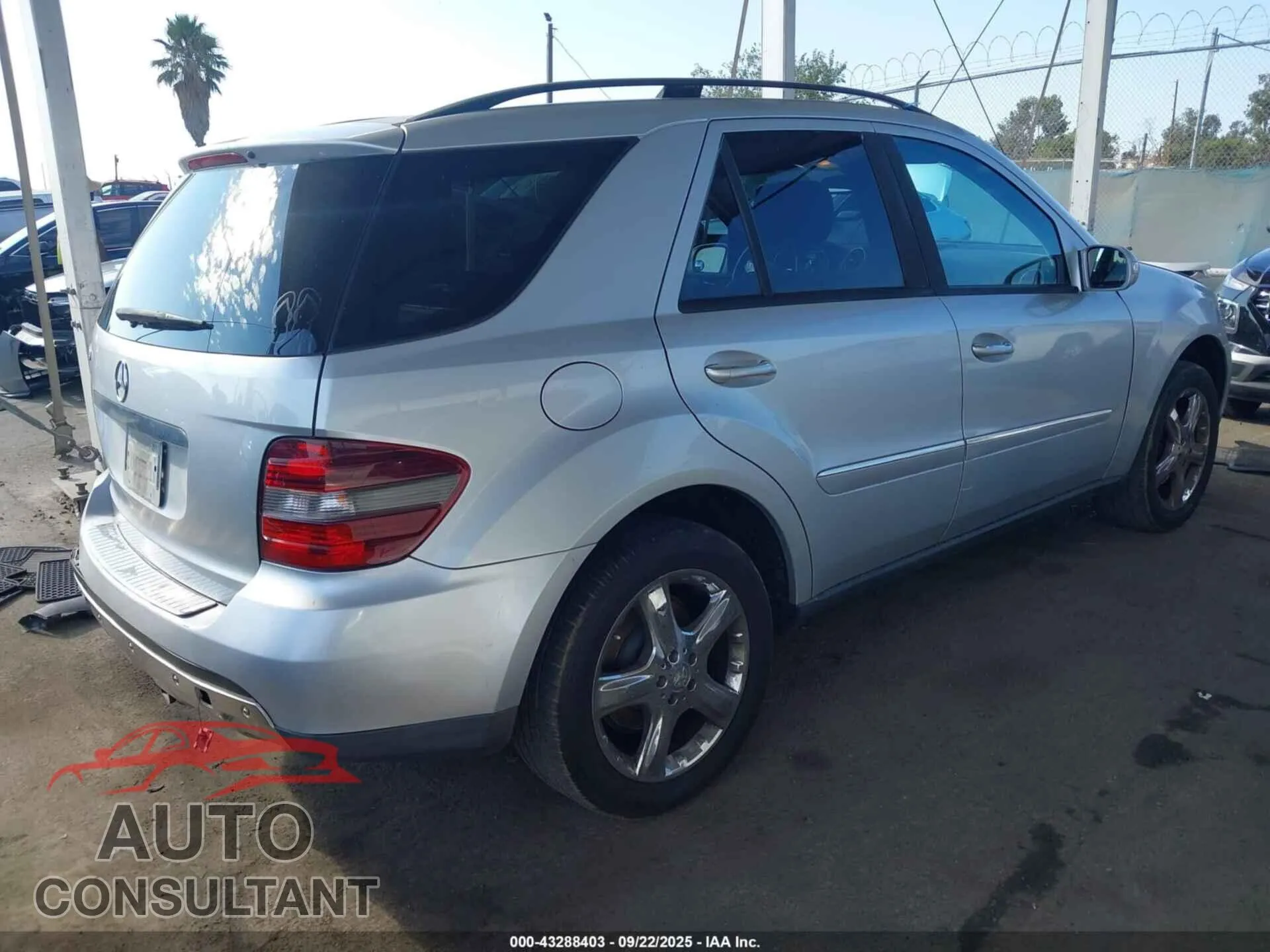 2006 MERCEDES-BENZ ML 500 Damaged VIN 4JGBB75E36A068260 – dashboard 2006 MERCEDES-BENZ ML 500 Damaged VIN 4JGBB75E36A068260 – dashboard