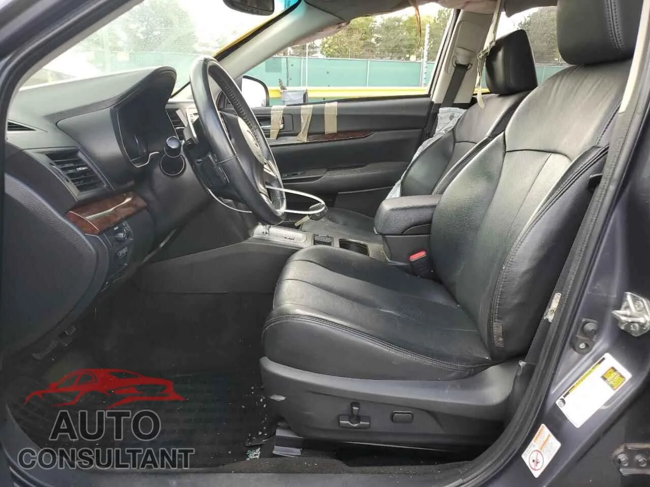 2014 SUBARU LEGACY Damaged VIN 4S3BMDL69E2028573 – exterior detail 2014 SUBARU LEGACY Damaged VIN 4S3BMDL69E2028573 – exterior detail
