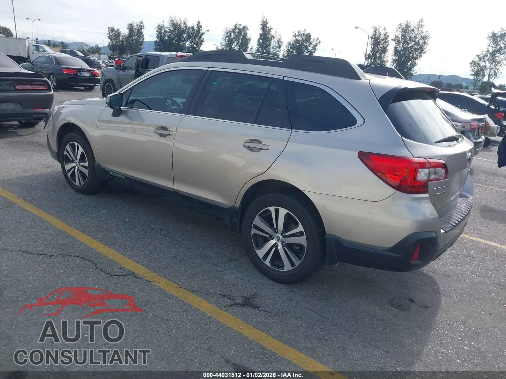 2018 SUBARU OUTBACK Damaged VIN 4S4BSENC6J3230009 – side profile