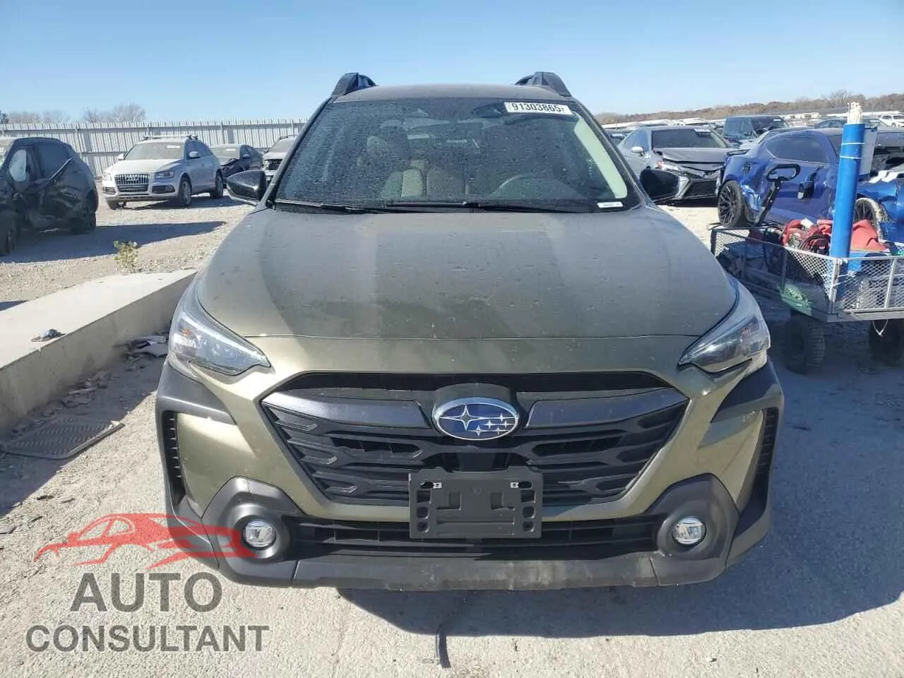 2025 SUBARU OUTBACK Damaged VIN 4S4BTADC1S3294824 – interior seats