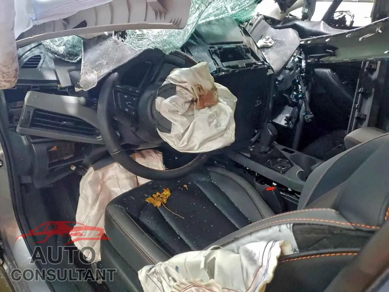 2025 SUBARU CROSSTREK Damaged VIN 4S4GUHM69S3752230 – undercarriage