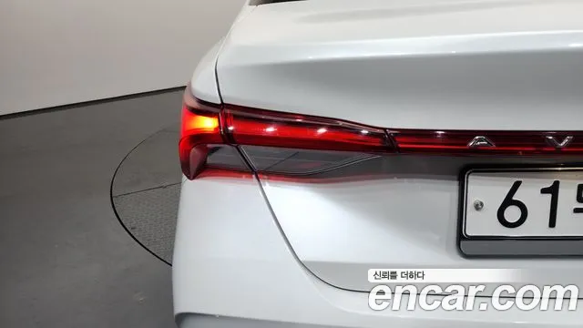 2019 Toyota Avalon 5th Gen 2.5 Hybrid Sold VIN 4T1B21FB7KU002546 – engine bay