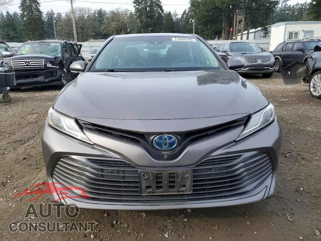 2018 TOYOTA CAMRY Damaged VIN 4T1B21HKXJU503037 – interior seats
