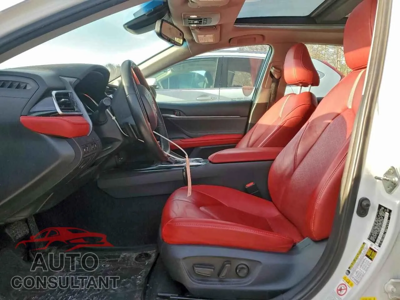 2018 TOYOTA CAMRY Used VIN 4T1B61HK7JU126218 – exterior detail