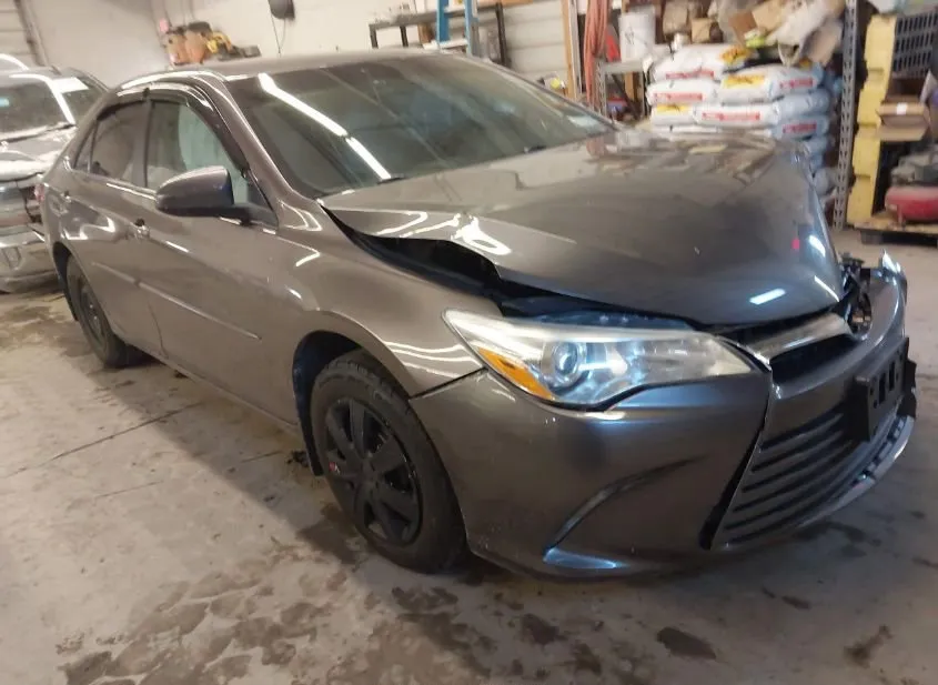 2005 TOYOTA Camry Used VIN 4T1BE32K25U619088 – interior seats