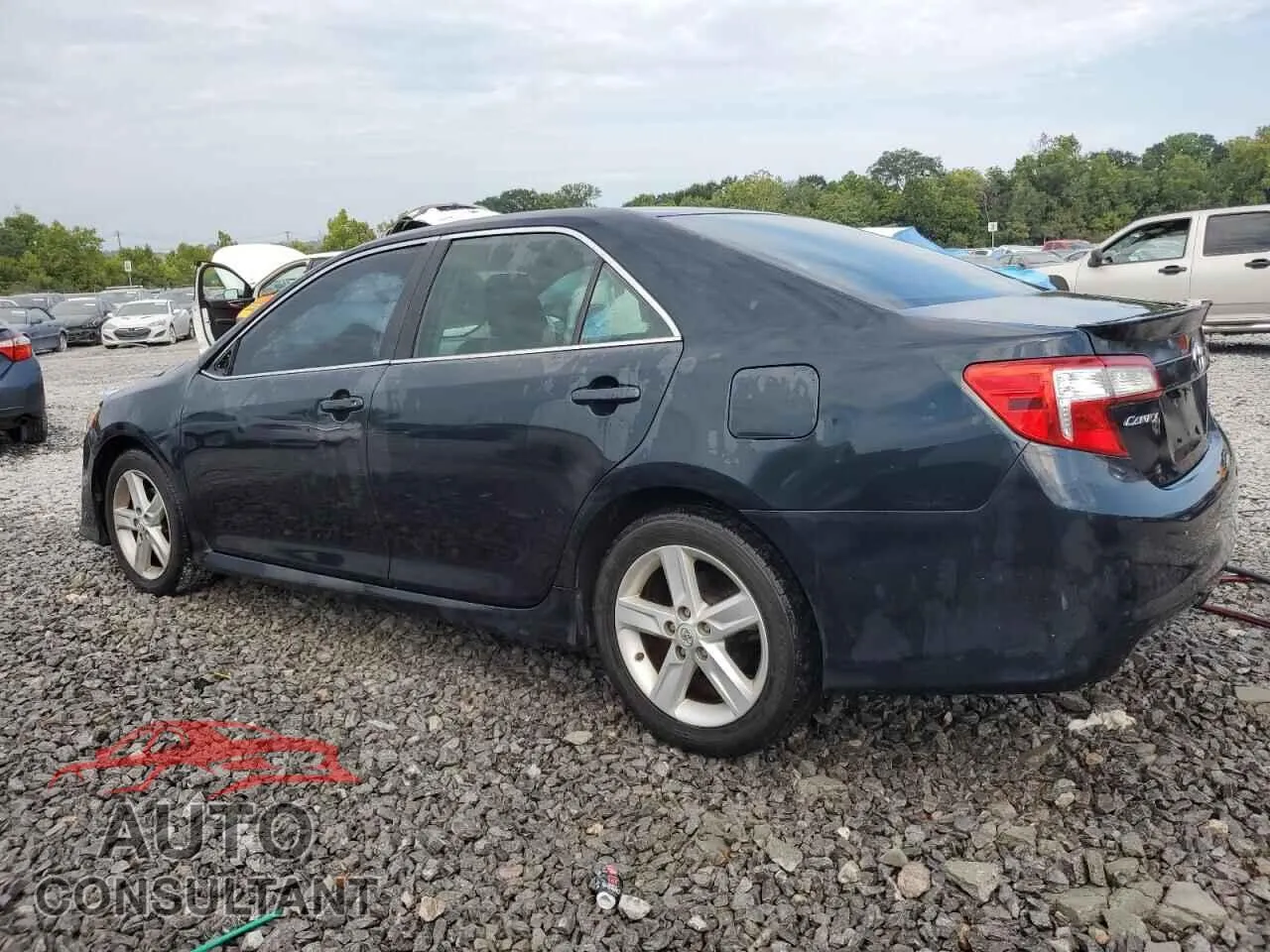2013 TOYOTA CAMRY Damaged VIN 4T1BF1FK0DU706496 – rear exterior