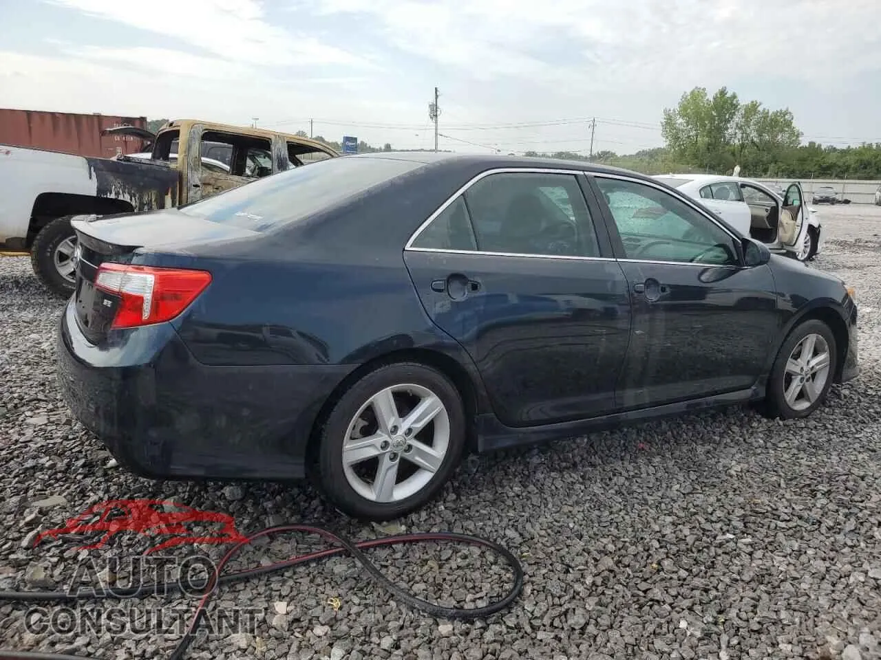 2013 TOYOTA CAMRY Damaged VIN 4T1BF1FK0DU706496 – side profile