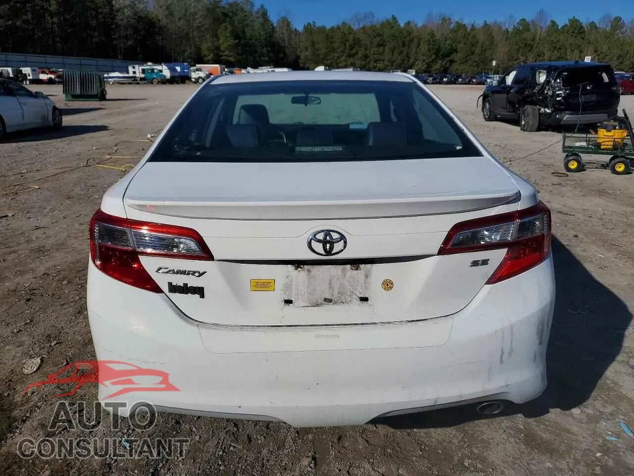 2013 TOYOTA CAMRY Damaged VIN 4T1BF1FK3DU293148 – engine bay 2013 TOYOTA CAMRY Damaged VIN 4T1BF1FK3DU293148 – engine bay