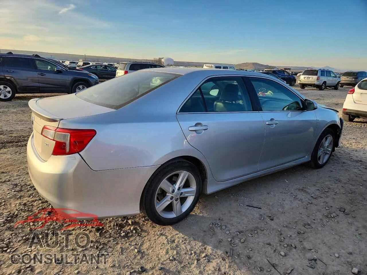 2014 TOYOTA CAMRY Damaged VIN 4T1BF1FK9EU404447 – side profile