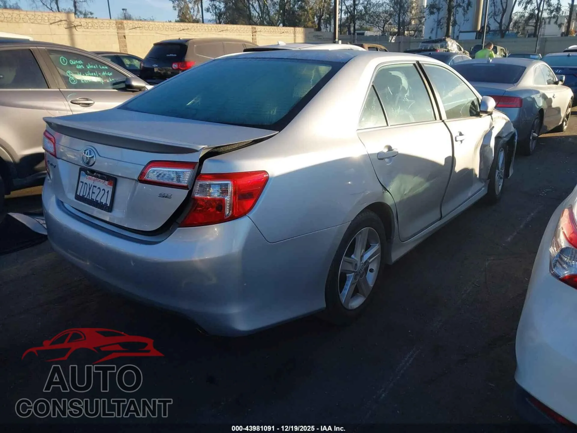 2014 TOYOTA CAMRY Damaged VIN 4T1BF1FK9EU763927 – dashboard