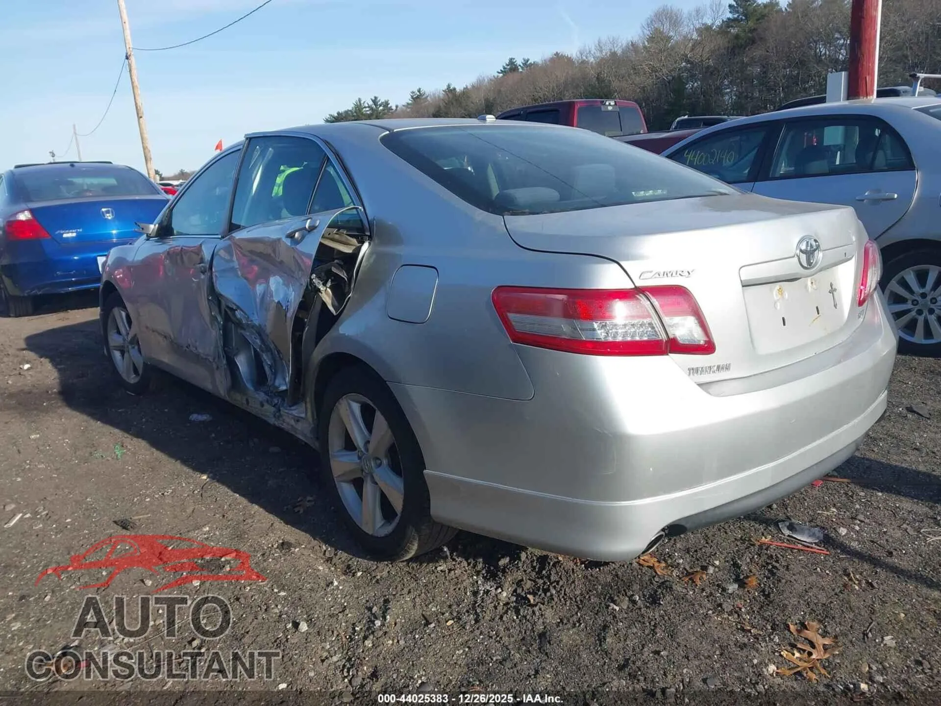 2010 TOYOTA CAMRY Damaged VIN 4T1BF3EK8AU009814 – side profile